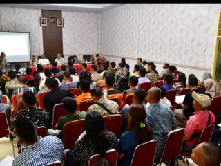 Sekdakab Tapteng Buka Pelatihan Pendataan Rumah Rusak Pascabencana